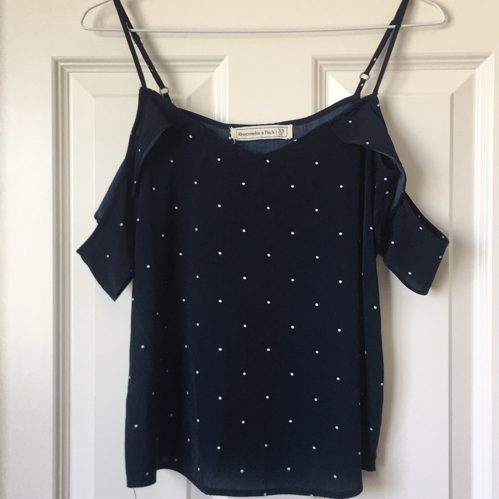 ABERCROMBIE Cold Shoulder Polka Dot Ruffle Top